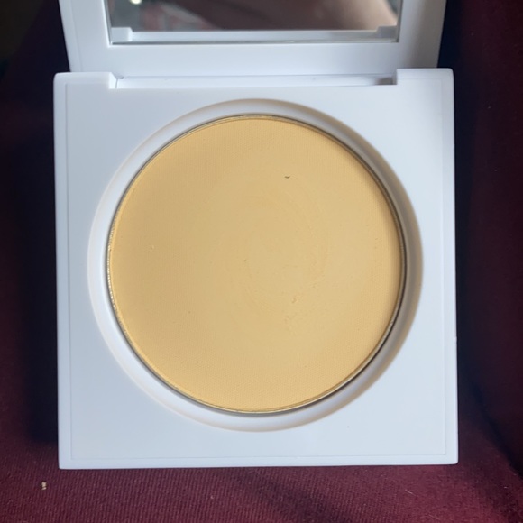 Ofra Cosmetics Banana Powder - Picture 3 of 4